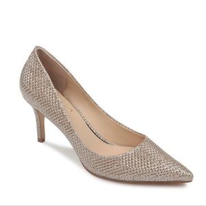 Jewel by Badgley Mischka Champagne Pumps size 7 NIB